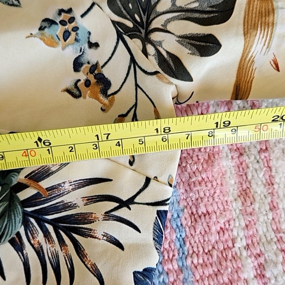 Lauren Taylor | Wrap crop top | size large - Picture 9 of 12